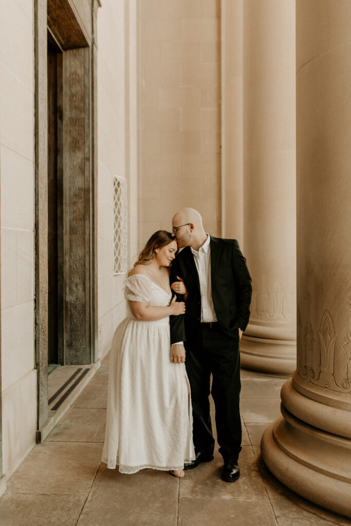 Classic Engagement Session at Nelson Atkins - Kansas City's best photo location. 