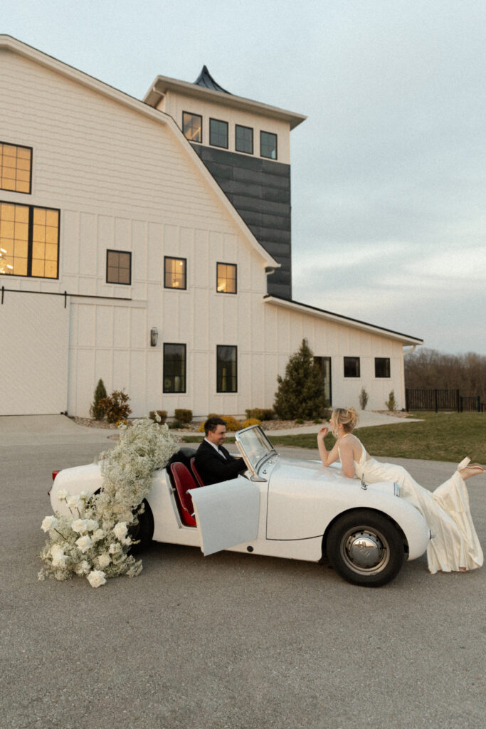 the best luxury barn wedding venue in kansas city